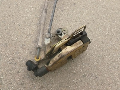 1998 Ford Expedition XLT - Door Latch, Rear Left3